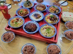 -蓝田九大碗民俗食府(蓝田店)