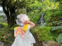 -Chom Cafe and Restaurant