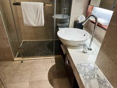 -上海龙之梦万丽酒店