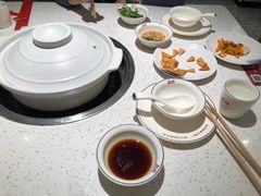 -三人行骨头王火锅(长寿店)