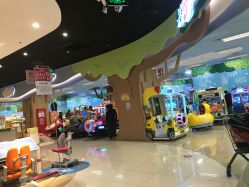 -莫莉幻想儿童乐园(三河燕郊永旺店)