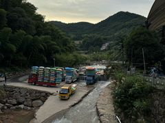 -虎啸峡漂流