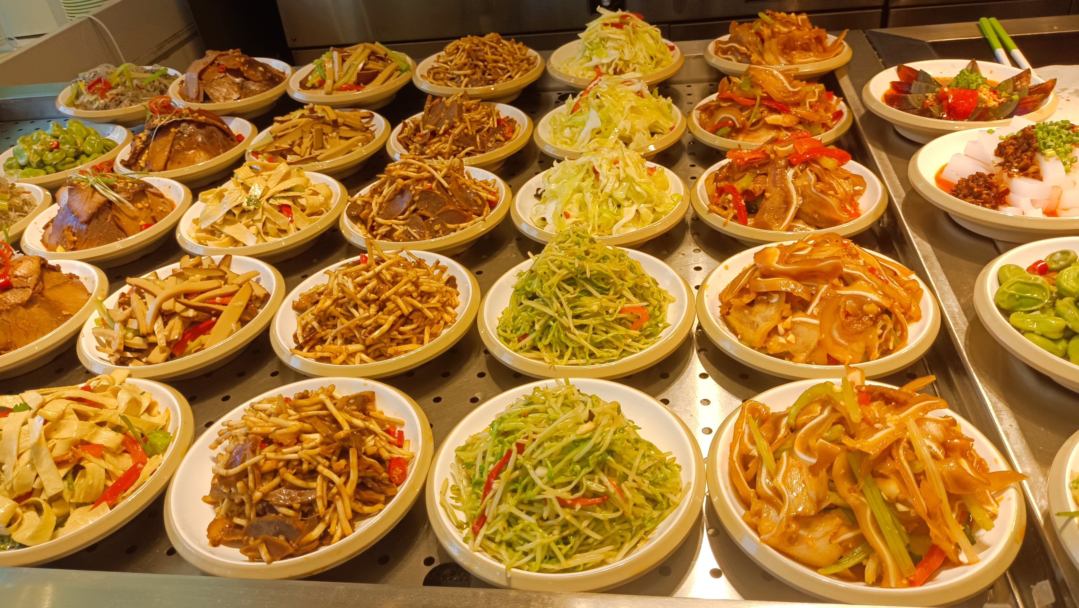 柒加染中兴广场店,每一份小碗菜都是精致又实惠