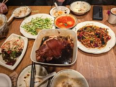 老式扒全肘-張飛扒肉·龙江非遗(道外店)
