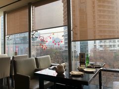 靠窗位-枣子树素餐厅(铂金城店)
