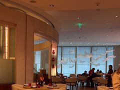 -怡咖啡海鲜自助餐厅(浦东香格里拉店)