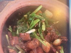 -八府香鸭·啫啫煲(华山路店)