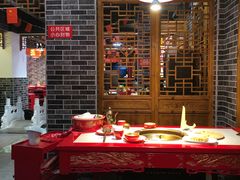 -欠火锅·水牛毛肚·团建聚餐·生日宴(何山路店)