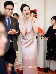 -禾米旗袍妈妈装礼服定制(嘉业国贸店)
