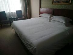 -维也纳酒店(桂林万象城火车站店)