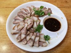 咱妈蒜香肘花-东北农家小院(定西路店)