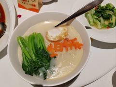 -醉辉皇上海之巅(上海中心大厦店)