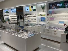 -J-Optical佳视明眼镜·蔡司视觉(青岛金茂览秀城店)