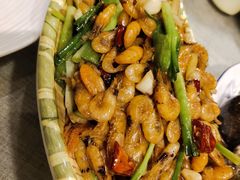 -鲜榨果汁·啤酒鱼(环岛河店)