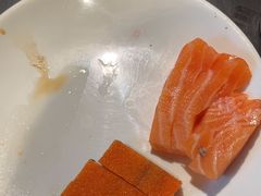 -钱小奴海鲜自助黑金店(杭州滨江龙湖店)