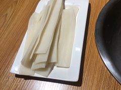 -超越炭火牛蛙火锅鸡(河东店)