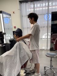 -侨治发型