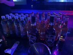 -温莎KTV(珠江路店)