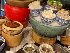 -松山湖凯悦酒店·Café自助餐厅·周末火舞秀表演