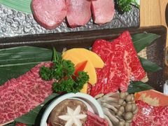 -炼火烤肉店