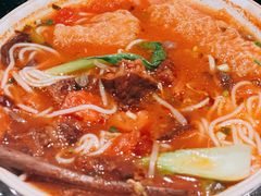 -粉八·云南米线·建水烧烤(常熟路店)