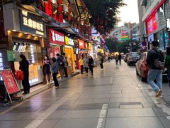 -八一好吃街·高品美食广场