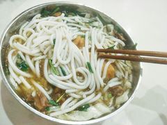 -花溪王记牛肉粉(四季花溪商场店)