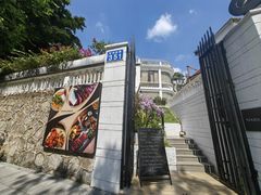 -Mark&Mars Restaurant