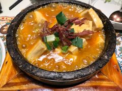 咕嘟肉末包浆豆腐-云海肴·汽锅鸡·云南菜(天山百盛优客店)