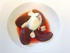 红酒蜜桃配香草冰淇淋-蝶舍·MAISON PAPILLON