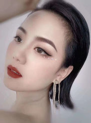 -罗亚帝造型