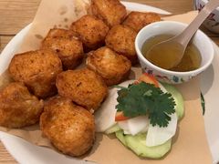 -大头虾越式风味餐厅(光明广场店)