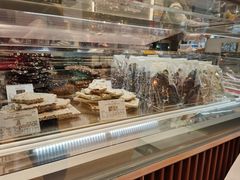 面包甜点陈列柜-VENCHI 闻绮(上海佛罗伦萨小镇店)