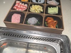 -海底捞火锅鲜切牛肉主题店(长寿路店)