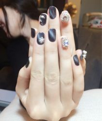 -睫乐园•睫公馆•美睫美甲沙龙