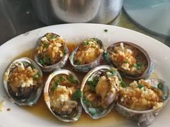 -三亚火车头万人海鲜广场