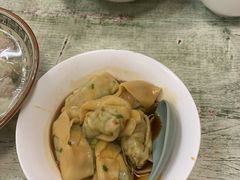 干挑蛋黄馄饨-饨顿香馄饨