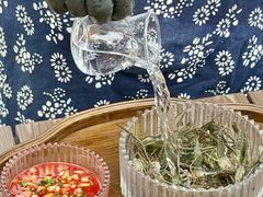 -七的湖·晚芳亭·阳澄湖农家菜·大闸蟹(莲花岛店)