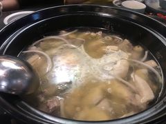 -东椰·海南椰子鸡火锅(朝阳门店)