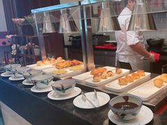 -亚龙湾希尔顿自助餐厅·海鲜·烧烤·沙滩BBQ·现场乐队