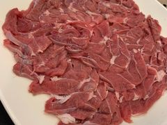鲜切羊腿肉-情忆草原涮肉馆