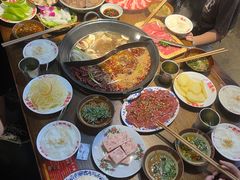 -萍姐火锅·公路夜市(武汉首店)
