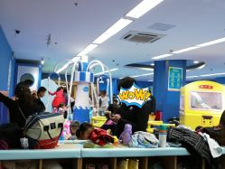 -孩子王童乐园(马群店)