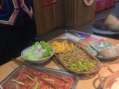 -洱火云南酸菜牛肉火锅(石景山当代商城店)