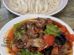 精品过油肉拌面-歹歹的加个面过油肉拌面(贵州路店)