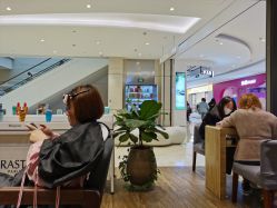 -Mentor Hair Salon