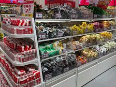 -赵一鸣零食(广东佛山狮山镇万民广场店)