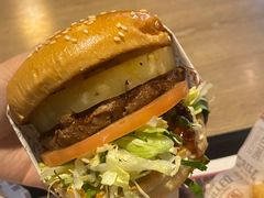 -The Habit Burger Grill 哈比特汉堡(复兴soho店)