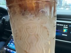 法式焦糖风味流冻拿铁-星巴克(镇江苏宁广场6F店)