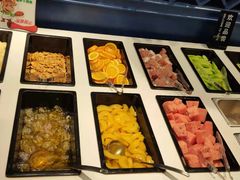 自助取餐区-汤姆家的牛排意面披萨(新城市广场店)